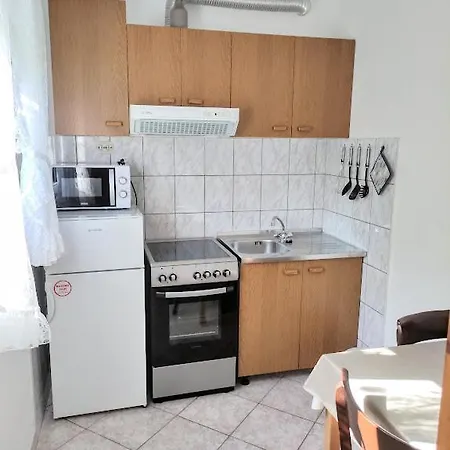 Mila A1a, A1b & A2 * Trogir