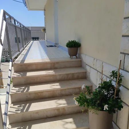 Appartamento Mila A1a, A1b & A2 *