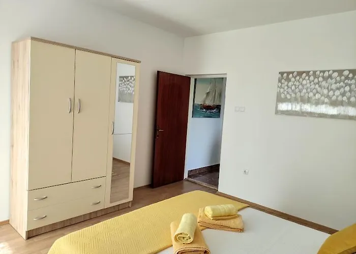 Mila A1a, A1b & A2 Lejlighed Trogir
